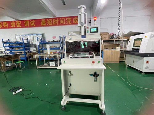 الرد السريع على شكاوى العملاء عن آلة طباعة PCB الإطار الحديدي