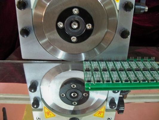 القضاء على الإجهاد على الألواح والمكونات مع CWV-1M آلة فصل PCB