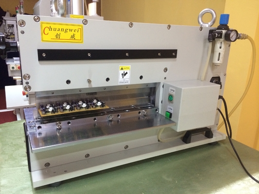 آلة قطع الـ V من الـ Pneumatic PCB مع شفرة خطية من الفولاذ عالي السرعة 330mm