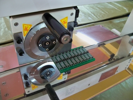 آلة CWV-1M PCB Depaneling مع شفرة خطية قابلة للتعديل وشفرة دائرية