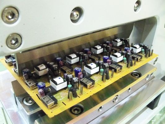 آلة قشرة الـ V Cut PCB ذات القيادة الكهرومغناطيسية للصمام