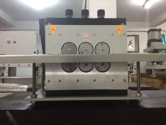 SKH-9220V آلة تصنيع ثنائي الفينيل متعدد الكلور الأوتوماتيكية Depaneling للألمنيوم